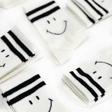 Load image into Gallery viewer, Smiley Tube Socks
